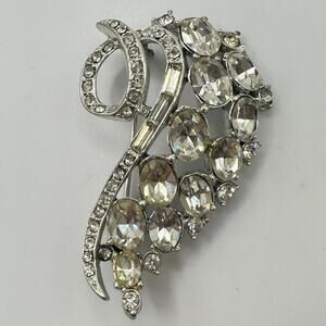 1940s vintage silver tone rhodium plated clear icy rhinestones brooch